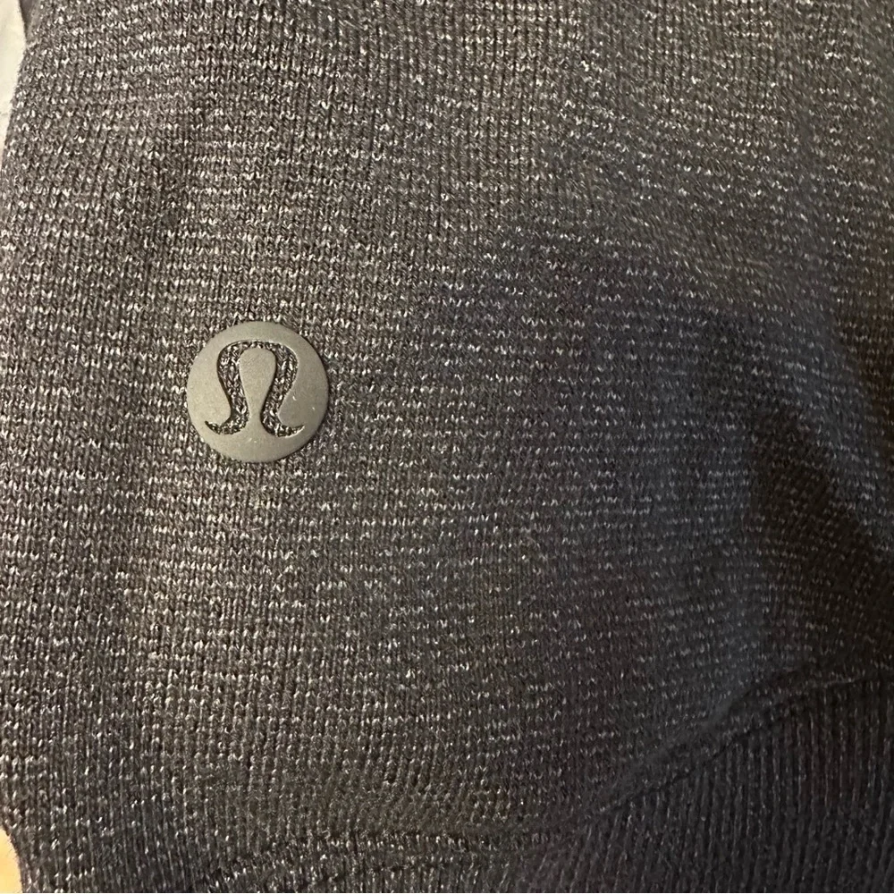 Lululemon Loungeful Cropped Hoodie *Spark unsure of size 4/S  (j6)